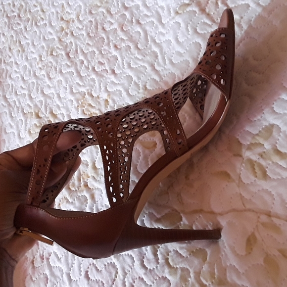 Classy Brown Heels - Picture 9 of 16